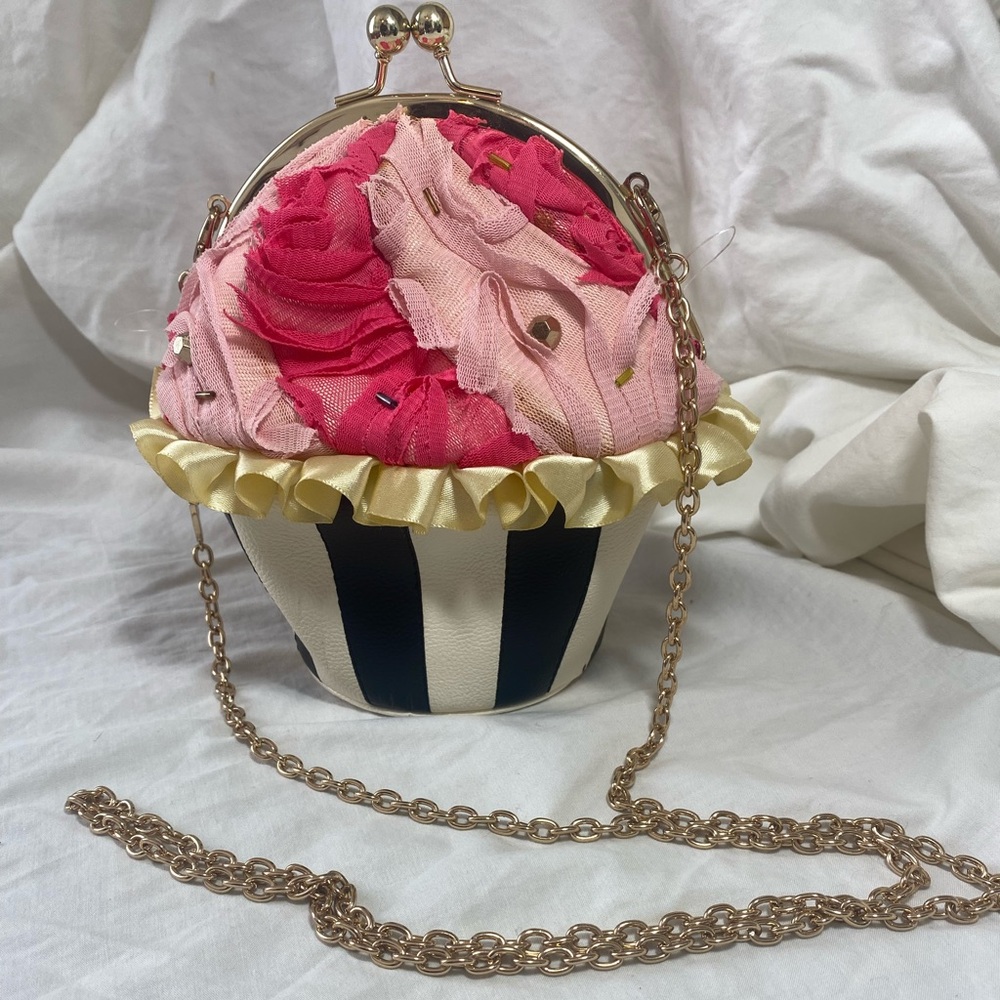Betsey Johnson cupcake purse. Like new condition.